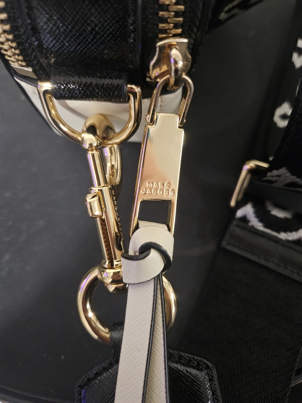 Marc Jacobs The Snapshot Camera Bag Cream Black Like New - Picture 11 of 13